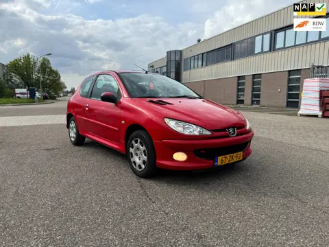 Peugeot 206 1.4. De laatste betrouwbare Peugeot!
