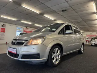Opel Zafira 1.6 Cosmo. 7-per, distr pas v.v, cruise/climate control, trekhaak, half leer en veer mee