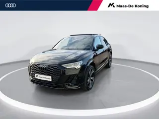 Audi Q3 Sportback 45 TFSIe S Line 180kW/245PK · Panoramadak · Dodehoeksensor · Apple/Android Car Pla