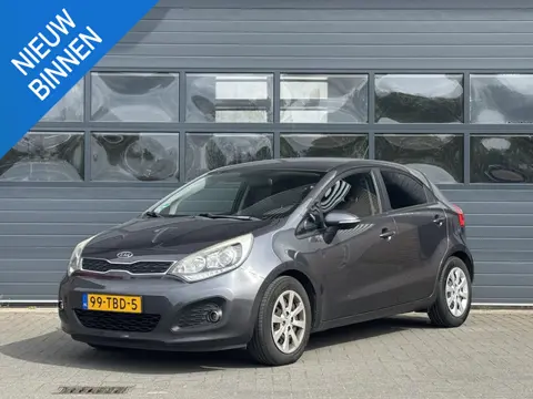 KIA RIO 1.2 CVVT PLUS PACK I 5-DEURS I TREKHAAK I AIRCONDITIONING I ALL-IN PRIJS