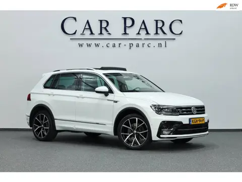 Volkswagen Tiguan 2.0 TSI 4Motion 220PK R-LINE LED/VIRTUAL/HUD/PANO/ALCANTARA+S.VERWARMING/20" LMV/C