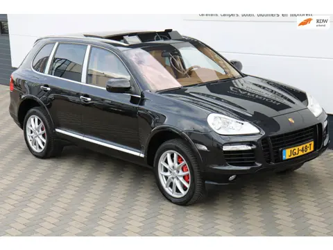 Porsche Cayenne 4.8 Turbo Carplay Pano Xenon Youngtimer !!