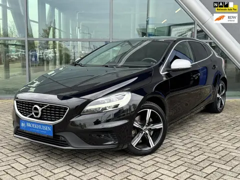 Volvo V40 1.5 T3 Polar+ Sport 152pk Panoramadak / Trekhaak / Camera
