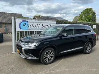 Mitsubishi MITSUBISHI OUTLANDER Grijs kenteken