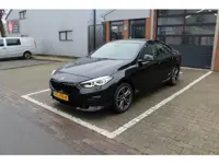 BMW 2 Serie Gran Coupé 220I SPORT LINE GRAN COUPE AUTOMAAT 1 JAAR GARANTIE / GEEN AFLEVERINGS KOSTEN