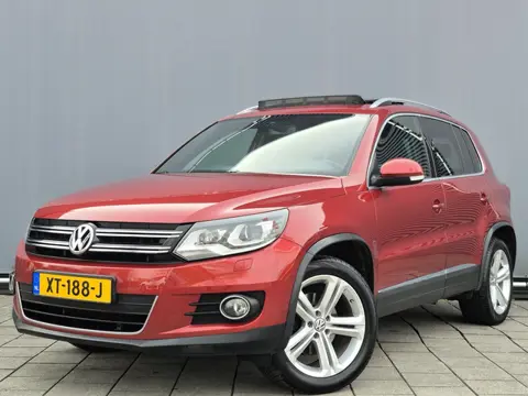 Volkswagen Tiguan BWJ 12-2014 | 1.4T 161PK R-Line Edition AUTOMAAT | TREKHAAK | PANO DAK | NAVI | CA