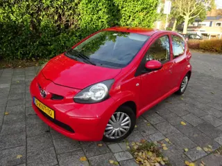 Toyota Aygo 1.0-12V MET AIRCO EN APK TOT 11-06-2026!
