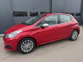 Peugeot 208 1.2 PureTech Allure Navie Climate (bj 2016)