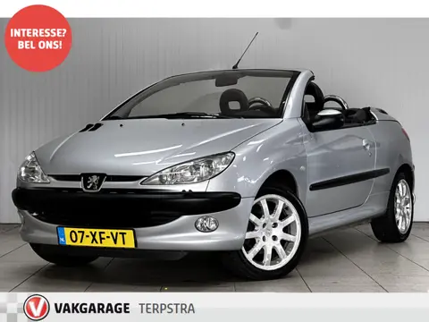 Peugeot 206 CC 1.6-16V/ Distributie v.v. 100.000!/ Automaat/ Clima/ Stoelverwarm./ Leer!/ Bluetooth/