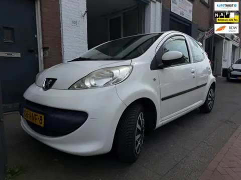 Peugeot 107 1.0-12V XS Airco Carkit Elektrisch ramen Afstandbediening Nette Staat