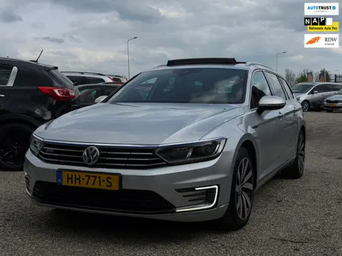 Volkswagen Passat Variant 1.4 TSI GTE Highline Dealer Onderhouden Vol Option Pano Leer Memory ACC