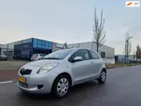 Toyota Yaris 1.3 VVTi Sol MMT AUTOMAAT AIRCO TREKHAAK 2 X SLEUTELS