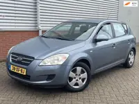 Kia Cee'd 1.6 X-tra Airco apk tot november 2011