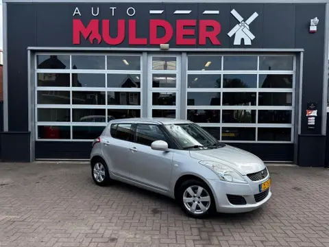 SUZUKI SWIFT  1.2 BANDIT STOP & START / AIRCO / PARROT / DEALERONDERHOUDEN! / APK NIEUW! 