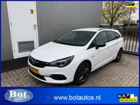 Opel Astra Sports Tourer 1.2 Design & Tech ECC / CRUISE / NAVI / CAMERA / TREKHAAK / LMV / PARKEERAS