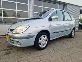 Renault Scénic 1.6-16V Expression ( AUTOMAAT)