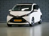 Toyota Aygo 1.0 VVT-i x-pose | CAMERA | NAVIGATIE | SCHUIFDAK |