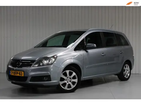Opel Zafira 1.8 Essentia