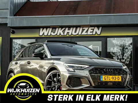 Audi A3 Sportback 45 TFSI e S edition Competition met Matrix !!! Panorama dak !!! Bomvol !!!
