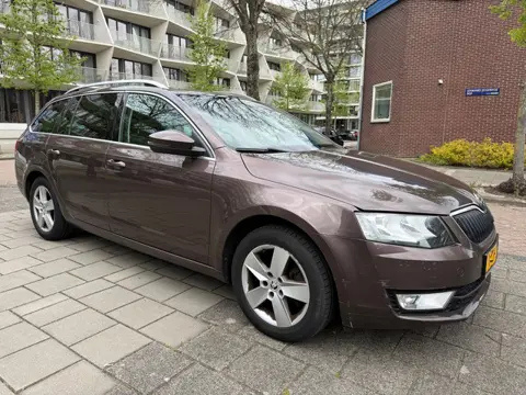 Skoda Octavia Combi 1.6 TDI Greenline Businessline
