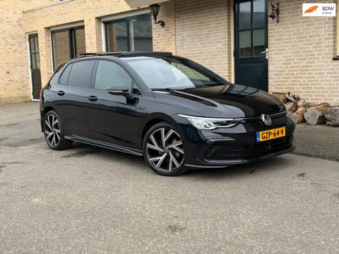 Volkswagen GOLF 1.5 eTSI DSG R-Line Business|PANO |IQ LIGHT