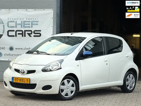 Toyota Aygo 1.0 Navigator|NAP|AIRCO|NAVI|CRUISE|DEALER ONDH!