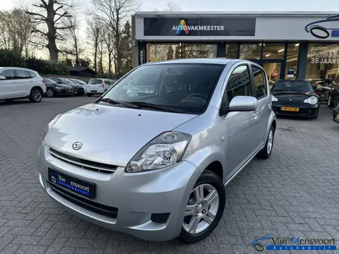 Daihatsu Sirion 2 1.3 16V Automaat Exclusive 86dKM!|1eEig|Airco|Allseason