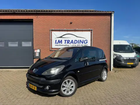 Peugeot 1007 1.4 Gentry AUTOMAAT PDC LMV TREKHAAK