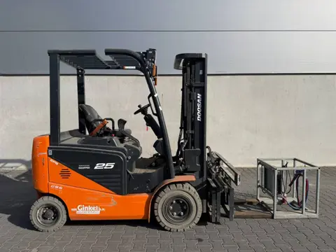 Doosan B 25 NS (bj 2022)