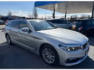 BMW 5-serie Touring 520d High Executive (bj 2017) PANO|XENON|CAMERA|LEER|