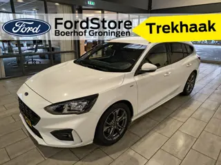 Ford FOCUS Wagon EcoBoost 125 pk ST-Line | Trekhaak | Winter Pack | Camera | 4 seiz. banden | Keyles