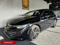 Volkswagen Golf 1.5 eTSI Edition 50 / Panoramadak / 1 jaar volledige Bovag Garantie + onderhoud