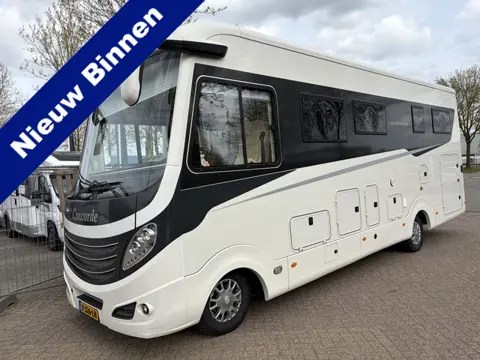 Concorde CHARISMA 850 L 204pk Aut BAR-zit GEEN Hefbed Lithium Zeer netjes