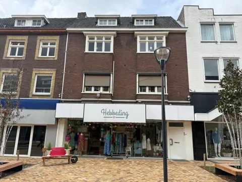 Woning aan de Raadhuisstraat te Geleen