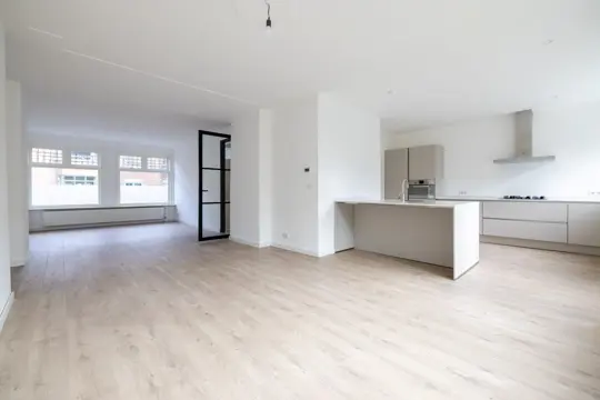 Woning aan de Nolensstraat te Rotterdam