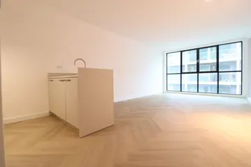 Woning aan de Dijkmeerlaan te Amsterdam