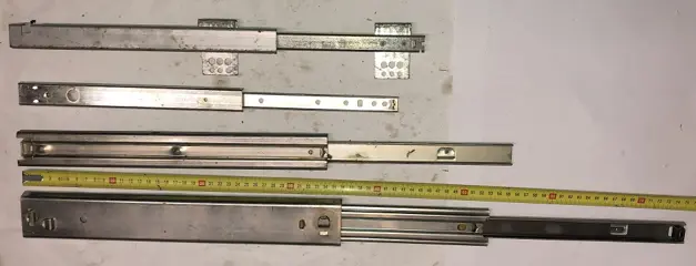 Ladegeleiders 4 sets van 2 stuks. Kogelgelagerd.