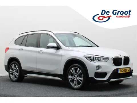 BMW X1 sDrive18i High Executive Automaat LED, Head-Up, Climate, Cruise, Navigatie, Stoelverw., Trekh