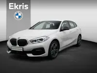 BMW 1 Serie 5-deurs 118i Executive | Sport Line | Sportstoelen | LED | DAB | HiFi | M Hoogglans Shad