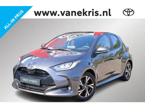 Toyota Yaris 1.5 Hybrid 115 Dynamic , Comfort Pakket , Stoel- en stuurverwarming , Parkeersensoren