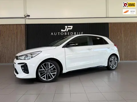 Kia RIO 1.2 GT-LINE CRUISE|APPLECARPLAY|CAMERA|NAVI|STOEL&STUURVERWARMING|HALF LEDER|PDC|