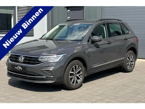 Volkswagen Tiguan 1.4 TSI eHybrid 245pk Life HUD TREKHAAK ACC WINTERPAKKET LED