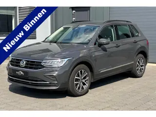 Volkswagen Tiguan 1.4 TSI eHybrid 245pk Life HUD TREKHAAK ACC WINTERPAKKET LED