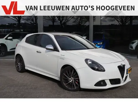 Alfa Romeo Giulietta 1.4 T Distinctive | Nieuw binnen | Cruise | Clima | Leder