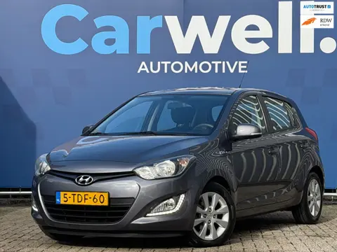 Hyundai I20 1.2i i-Deal |Airco|Navi|Bleutooth|ISOFIX|ElektrischeRamen|NieuweAPK|