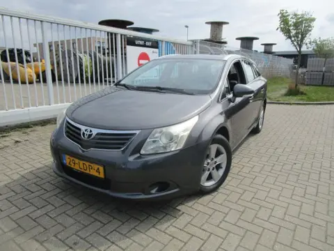 Toyota Avensis Wagon 1.6 VVTi Comfort