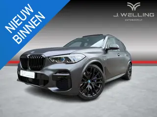BMW X5 xDrive45e B&W Skylounge massage tr.hk