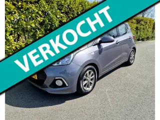Hyundai I10 1.0i St en St verwarming Airco Cr Control Bluetooth