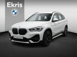 BMW X1 xDrive25e Sportline | Sportstoelen | Park Distance Control Achter | LED-koplampen | Navigatie