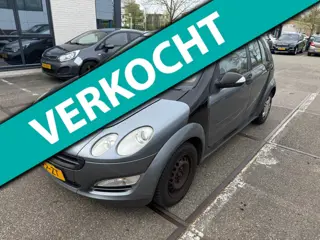 Smart Forfour 1.1 pulse / apk / nap / 5 drs / 2 sleutels / inruil auto / zeer nette auto!!